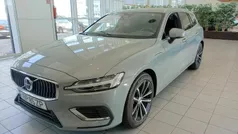 Cinzento Novo 2024 Volvo V60 Core Carrinha | € 45.990 (Preço justo)