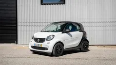 Branco Usado 2017 Smart ForTwo Coupé Coupé | € 7.990 (Preço justo)