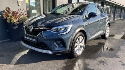 Cinzento Usado 2020 Renault Captur SUV | € 14.900 (Preço justo)