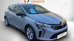 Cinza Usado 2024 Renault Clio V Evolution Sedan | € 16.990 (Bom preço)