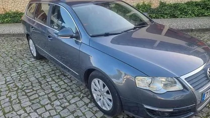 Cinzento Usado 2008 VW Passat Sedan | € 5.500 (Bom preço)