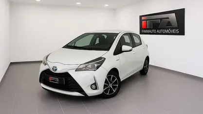 Branco Usado 2018 Toyota Yaris Hybrid | € 14.900 (Bom preço)