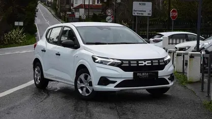 Usado Dacia Sandero 67 HP (49 kW) 2024 Branco Citadino