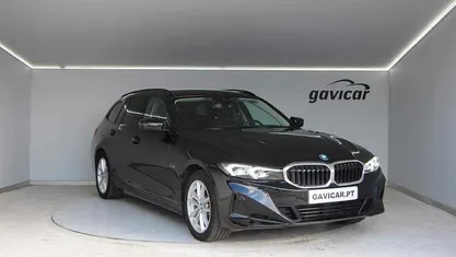 Preto Usado 2023 BMW 320 Carrinha | € 34.750 (Preço justo)