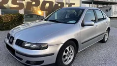 Cinzento (metalizado) Usado 2000 Seat Toledo Sport Sedan | € 2.999