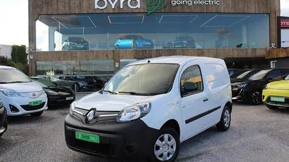 Branco Usado 2021 Renault Kangoo | € 10.900 (Bom preço)