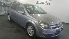 Cinza Usado 2005 Opel Astra Elegance Citadino | € 3.990 (Preço justo)