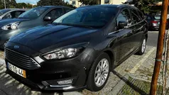 Cinzento Usado 2017 Ford Focus Citadino | € 10.000 (Super Preço)