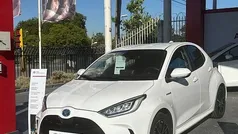 Branco Usado 2021 Toyota Yaris Hybrid | € 19.500 (Preço justo)