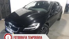 Preto Usado 2019 Volvo V40 Momentum Carrinha | € 15.890 (Preço justo)
