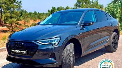 Cinza Usado 2022 Audi e-tron SUV | € 39.990 (Preço justo)