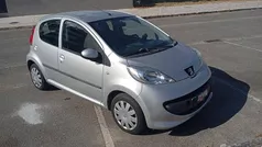 Cinzento Usado 2007 Peugeot 107 Citadino | € 5.250 (Preço justo)