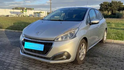 Usado 2016 Peugeot 208 Citadino | € 9.750 (Preço justo)