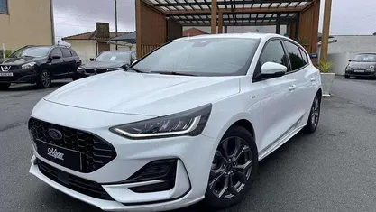 Usado Ford Focus ST-Line 155 HP (114 kW) 2024 Branco Citadino