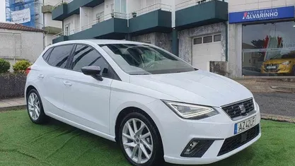 Usado Seat Ibiza FR 110 HP (80 kW) 2023 Branco Citadino