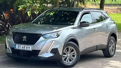 Cinza Usado 2022 Peugeot 2008 Active SUV | € 15.997 (Preço justo)
