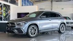 Cinzento Usado 2023 Mercedes GLA200 AMG line SUV | € 44.900