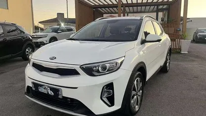Usado 2021 Kia Stonic EX SUV | € 13.750 (Preço justo)