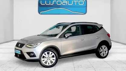 Cinza Usado 2019 Seat Arona Style SUV | € 17.900 (Preço justo)