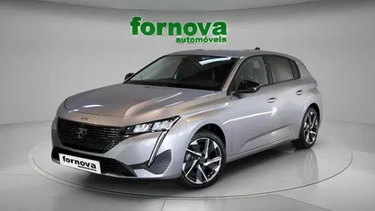 Usado Peugeot 308 Allure 130 HP (95 kW) 2024