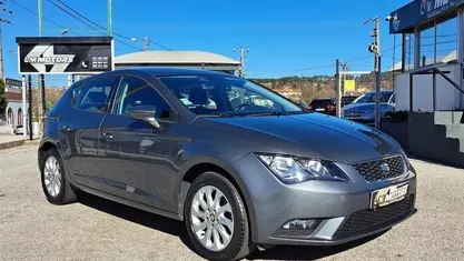 Cinzento Usado 2016 Seat Leon Style | € 13.490 (Preço justo)
