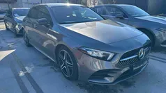 Cinzento Usado 2022 Mercedes A180 AMG line Citadino | € 33.900 (Preço justo)