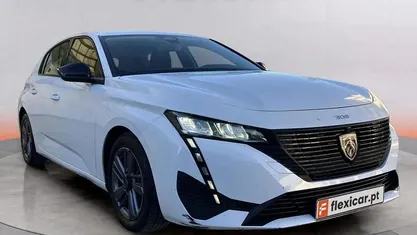 Usado Peugeot 308 Active 130 HP (95 kW) 2022 Branco Sedan