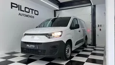 Branco Usado 2023 Fiat Doblò Monovolume | € 18.500 (Preço justo)