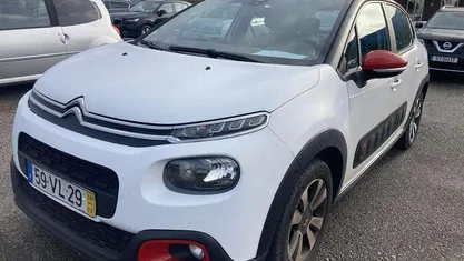 Branco Usado 2018 Citroën C3 Feel | € 9.800 (Preço justo)