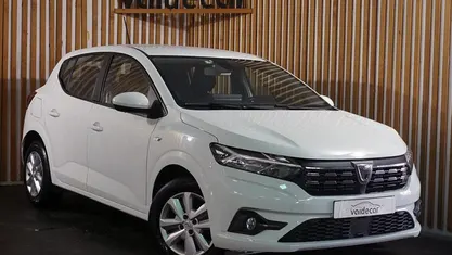 Usado Dacia Sandero Essentiel 67 HP (49 kW) 2021