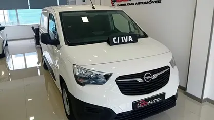 Branco Usado 2022 Opel Combo Njoy Monovolume | € 14.990 (Bom preço)