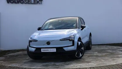 Usado 2025 Volvo EX30 Ultra SUV | € 42.200 (Preço justo)