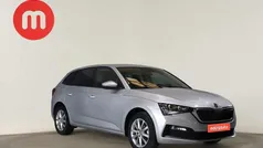 Cinzento Usado 2022 Skoda Scala Citadino | € 15.499 (Preço justo)