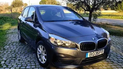 Cinzento Usado 2018 BMW 216 Active Tourer Monovolume | € 13.500 (Bom preço)
