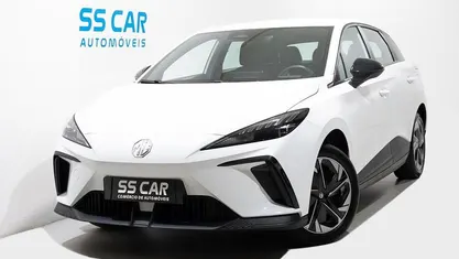 Usado MG MG4 EV 125 kW (170 HP) 2023 Citadino