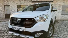 Branco Usado 2019 Dacia Lodgy Stepway Monovolume | € 13.990 (Preço justo)