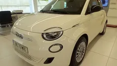 Branco Novo 2025 Fiat 500e Red Citadino | € 26.500 (Preço elevado)