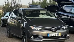 Cinzento Usado 2018 Toyota Auris Citadino | € 13.900 (Preço justo)