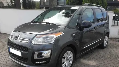 Antracite Usado 2017 Citroën C3 Picasso Monovolume | € 7.500 (Preço justo)