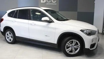 Branco Usado 2016 BMW X1 Sport Line SUV | € 18.990 (Preço justo)