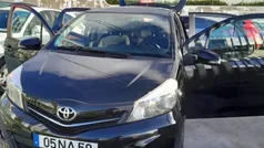 Preto Usado 2012 Toyota Yaris Comfort Citadino | € 13.500