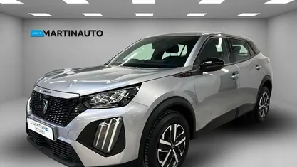 Cinza Usado 2024 Peugeot 2008 Style SUV | € 20.950 (Preço justo)