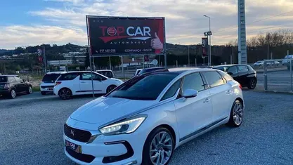 Branco Usado 2015 Citroën DS5 Citadino | € 19.350