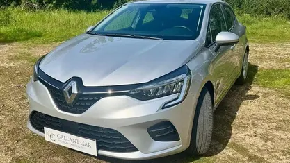 Usado 2021 Renault Clio V Techno Citadino | € 18.000 (Preço justo)
