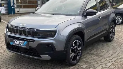 Usado 2024 Jeep Avenger EV Summit SUV | € 25.399 (Preço justo)