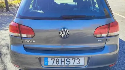 Cinzento Usado 2009 VW Golf VI Citadino | € 8.000 (Preço justo)