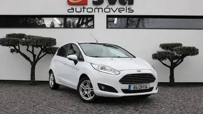 Usado Ford Fiesta Titanium 100 HP (73 kW) 2014 Citadino
