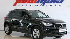 Cinza Usado 2024 Volvo XC40 Core SUV | € 34.500 (Preço justo)