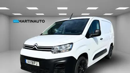 Branco Usado 2023 Citroën Berlingo Monovolume | € 17.000 (Preço justo)