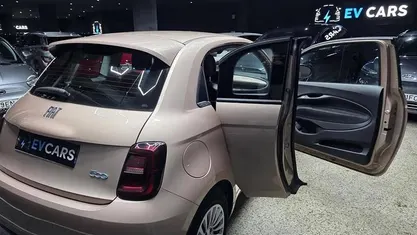 Outra Usado 2023 Fiat 500e | € 18.800 (Preço justo)